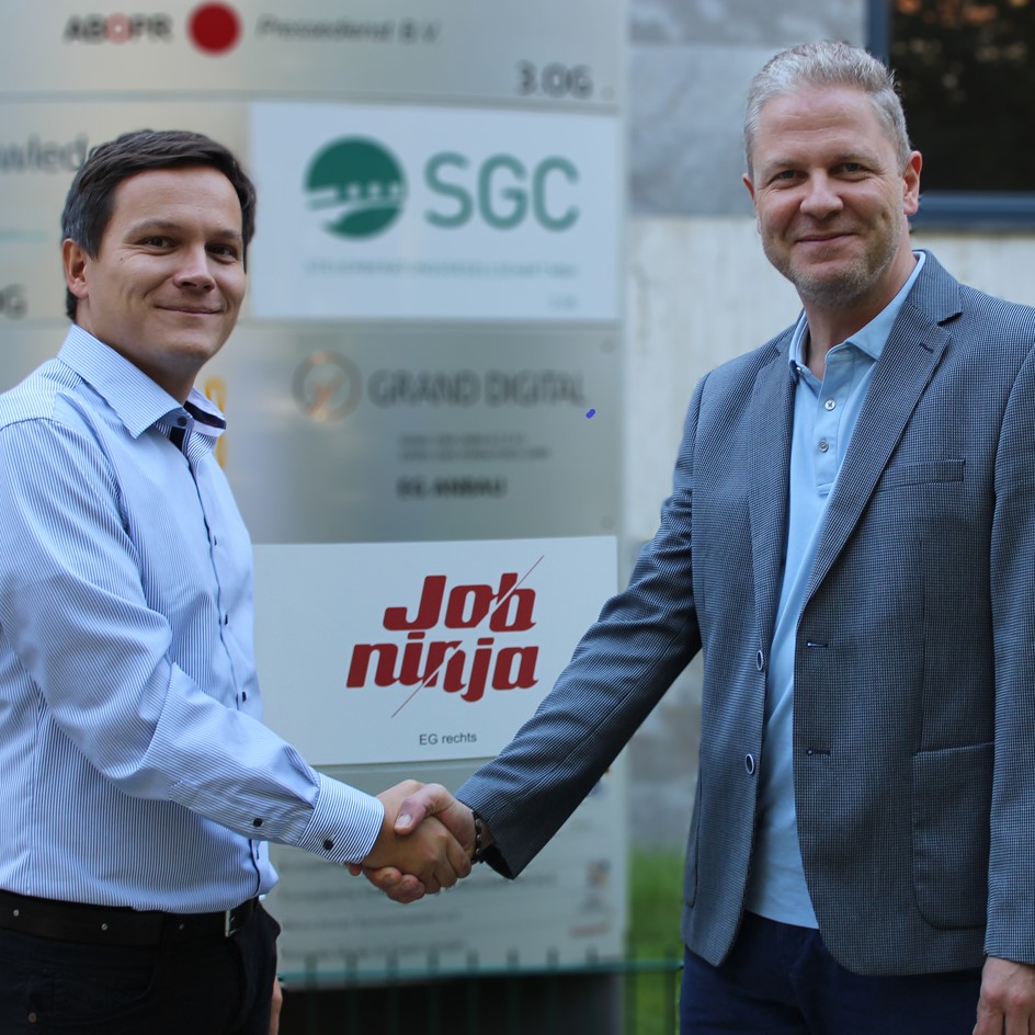 JobNinja-Geschäftsführer Mircea Popa (li.) mit Frank Schmidt (re.), neuer Head of Sales 