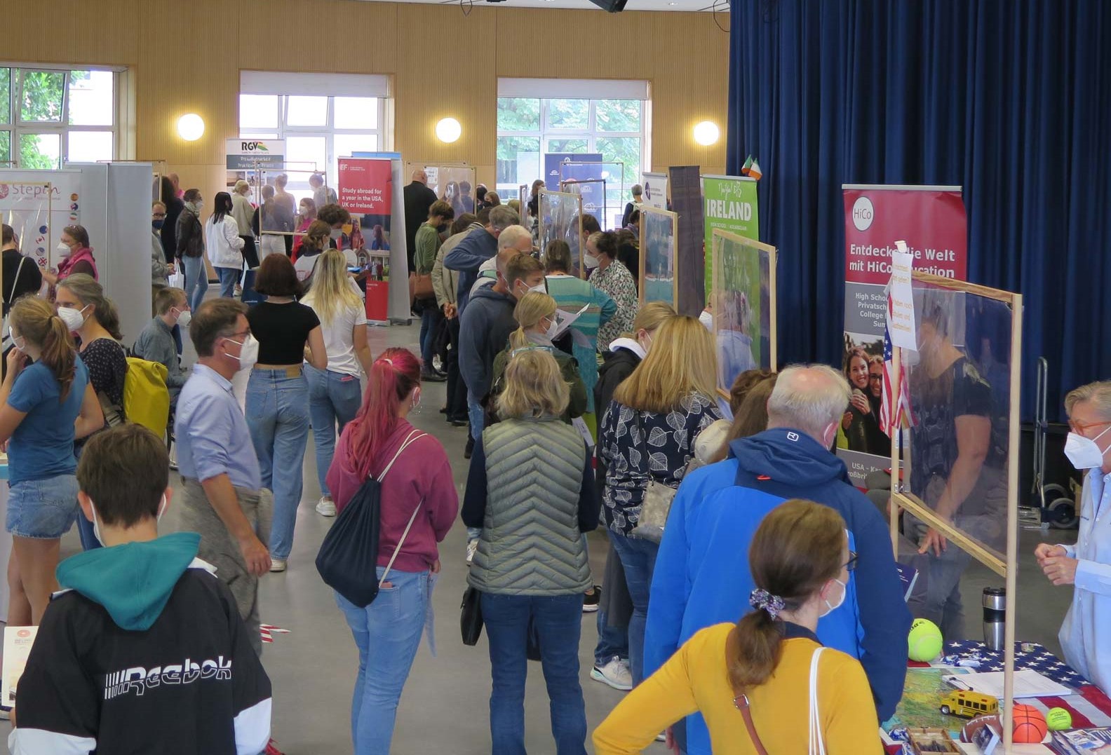 Beratung auf JugendBildungsmesse