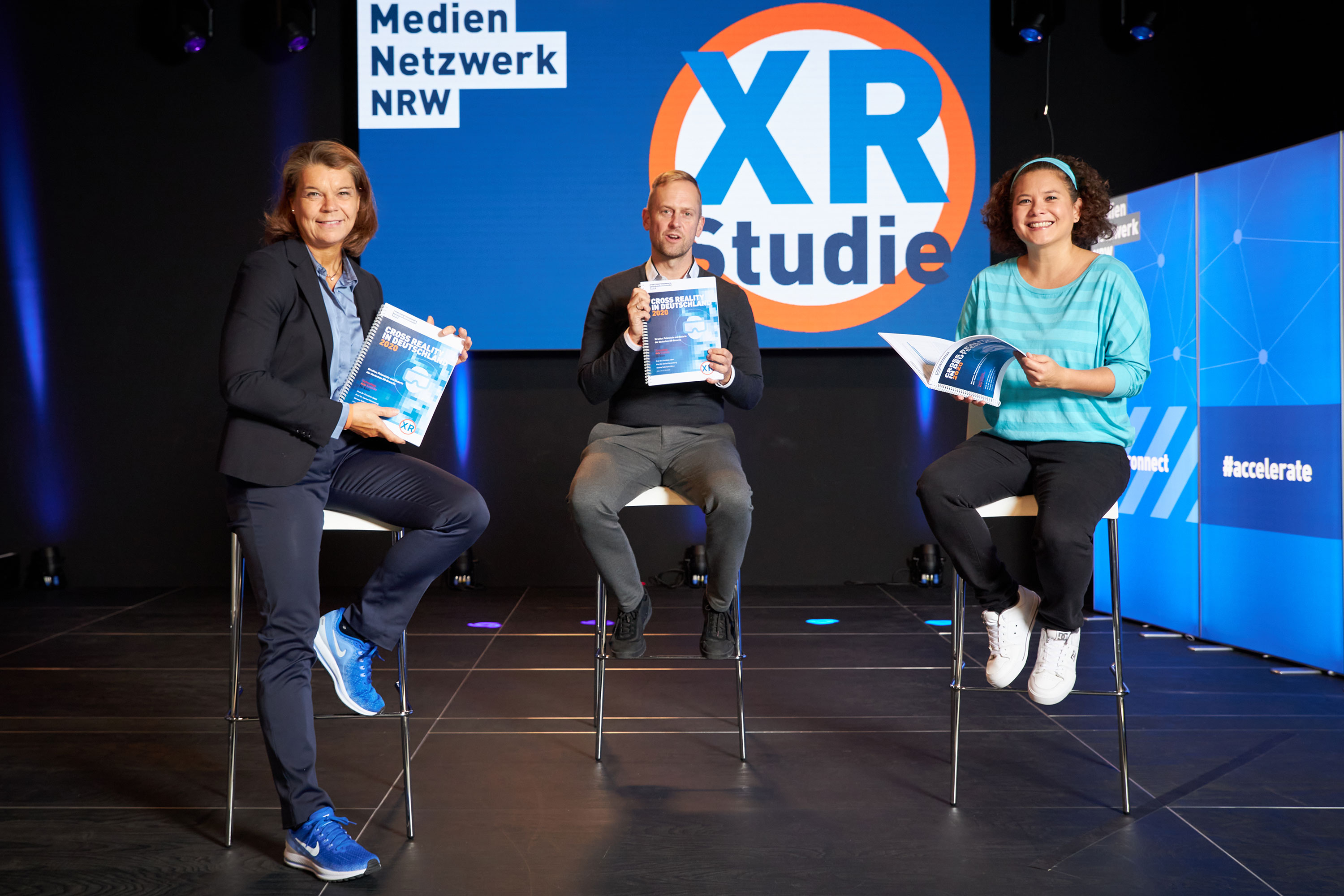 ©Mediennetzwerk.NRW. Präsentation der Studie 2020 von Mediennetzwerk.NRW und TH Köln ©Mediennetzwerk.NRW. Präsentation der Studie 2020 von Mediennetzwerk.NRW und TH Köln