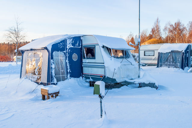 Besonders beim Wintercamping ist eine gute Vorbereitung wichtig. (Bildquelle: ERGO Group)
