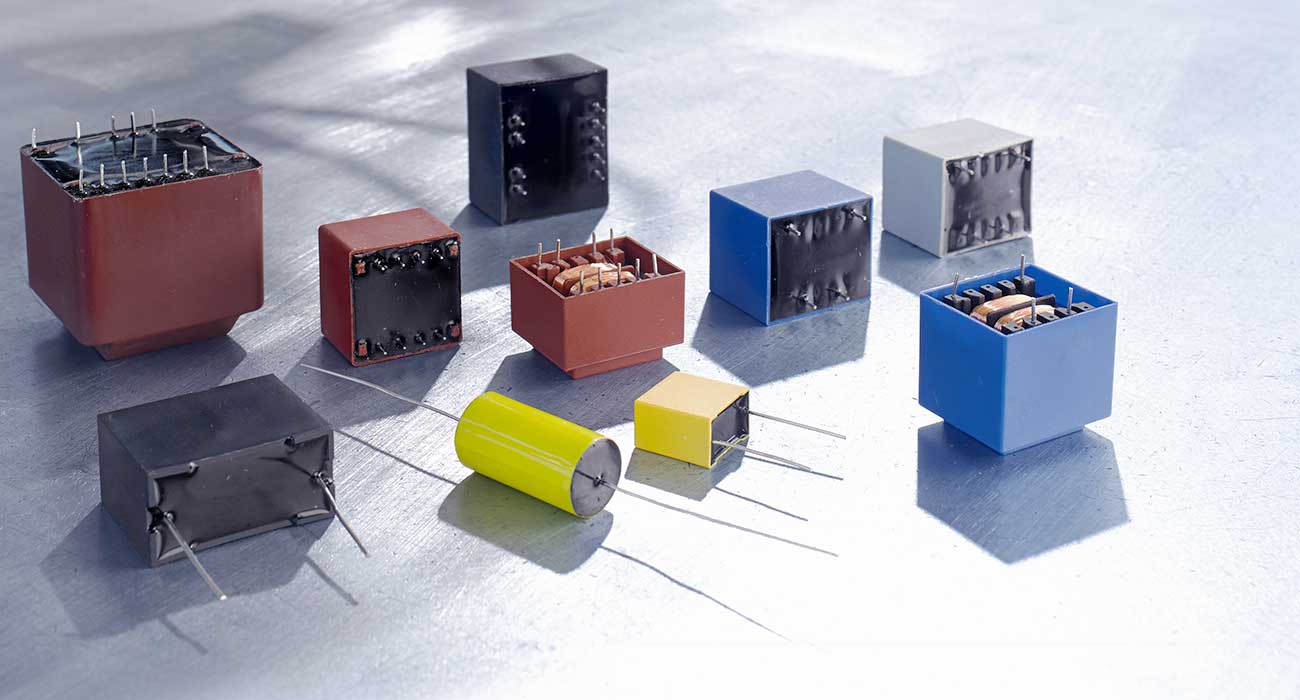 Material, Maschine und Automatisierungslösungen aus einer Hand auf der productronica 2021. Material, Maschine und Automatisierungslösungen aus einer Hand auf der productronica 2021.