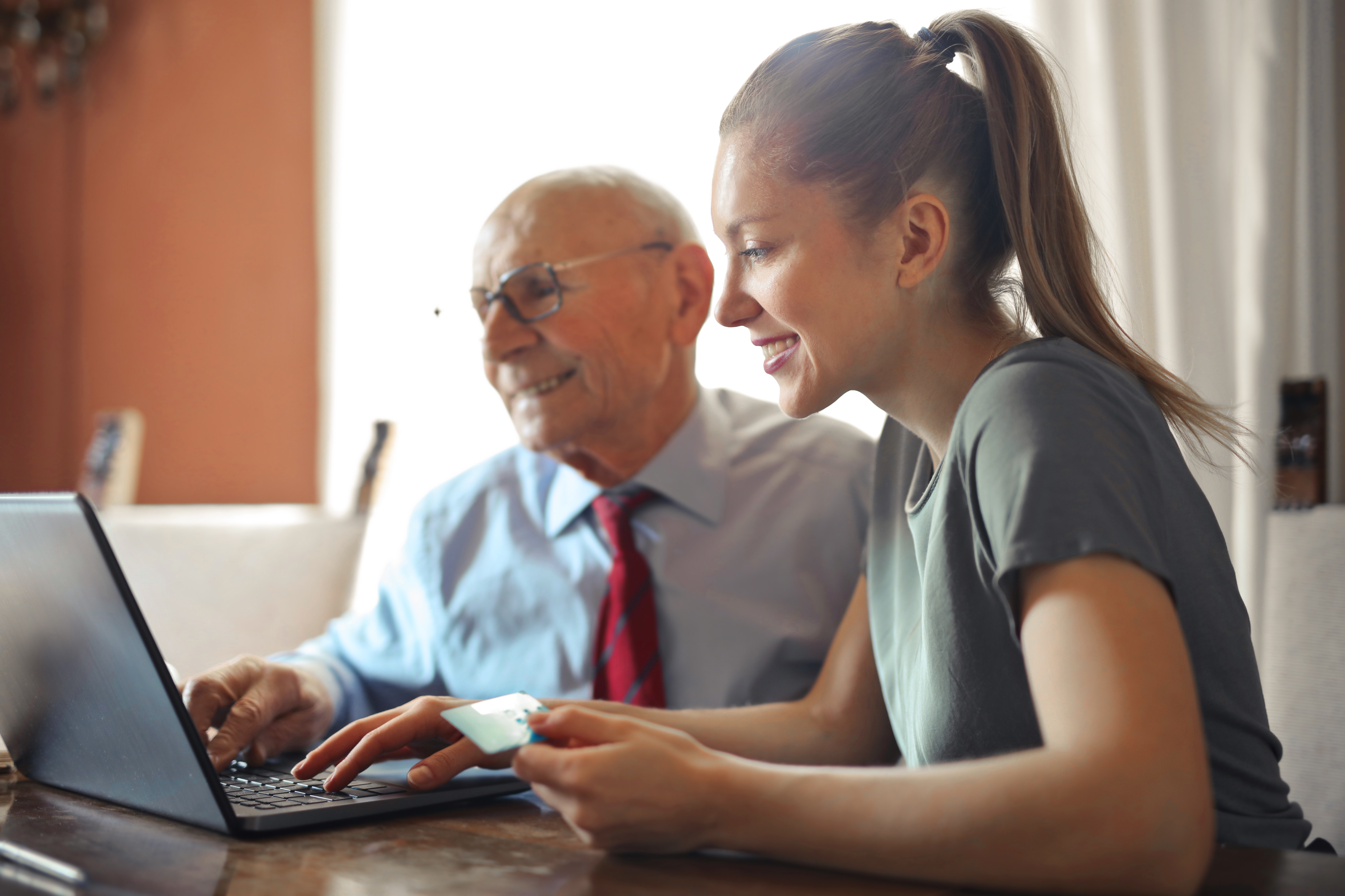 Familienunternehmen: Digitalisierung in der Praxis Familienunternehmen: Digitalisierung in der Praxis