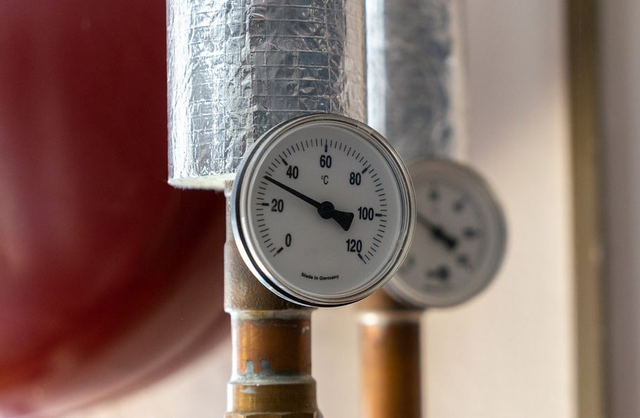 Wohlfühltemperatur lässt sich durch neue Brennstoffe und Modernisierung umweltschonender erreichen ( Wohlfühltemperatur lässt sich durch neue Brennstoffe und Modernisierung umweltschonender erreichen (