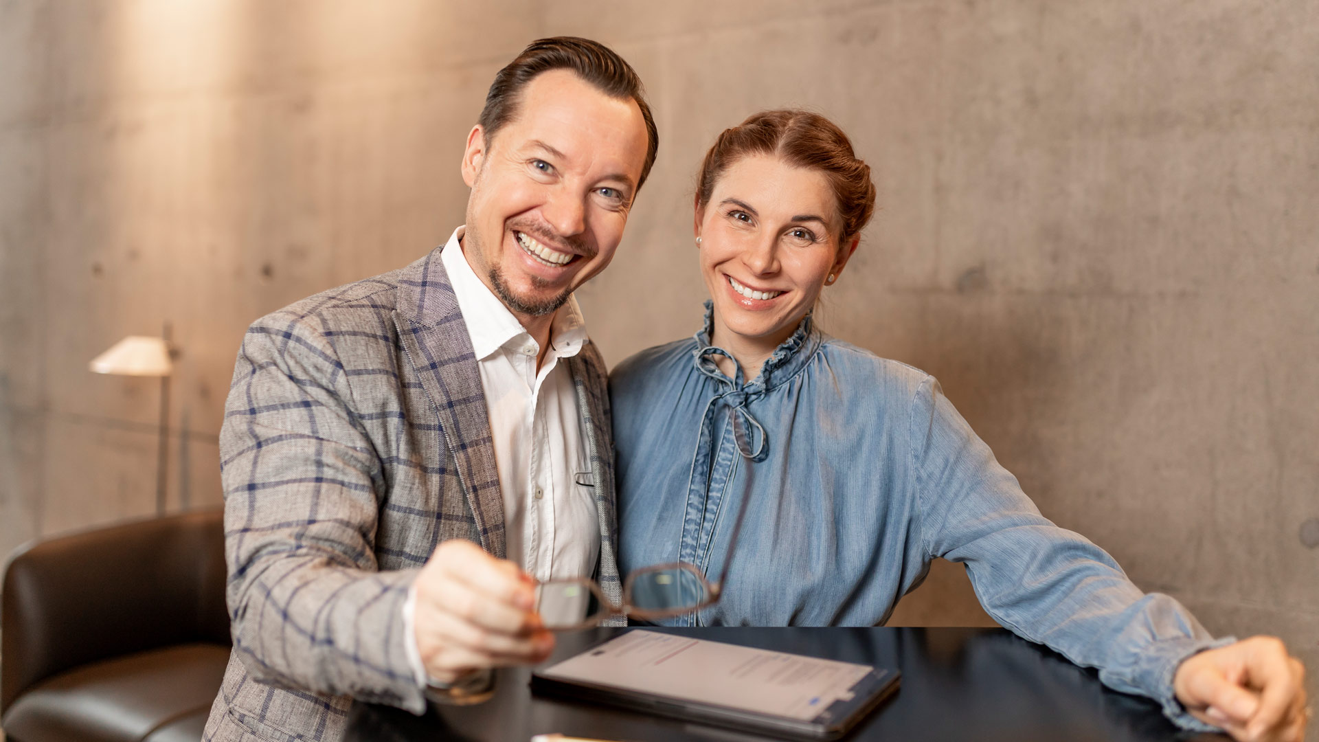Denise und Egon Schiebelüber die Bedeutung von Holistic Performance in Unternehmen. Denise und Egon Schiebelüber die Bedeutung von Holistic Performance in Unternehmen.