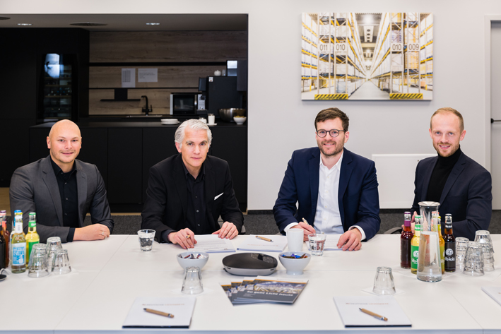 Dr. Felix Brüggemann, Managing Partner jetlite GmbH, und Dr. Achim Leder. (Bildquelle: Deutsche Lich