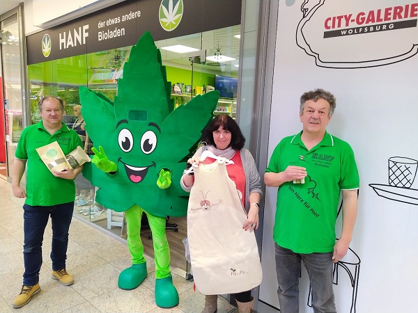 Neu in Wolfsburg:"Hanf - der etwas andere Bioladen" hat in der City-Galerie eröffnet! (Bil Neu in Wolfsburg:"Hanf - der etwas andere Bioladen" hat in der City-Galerie eröffnet! (Bil