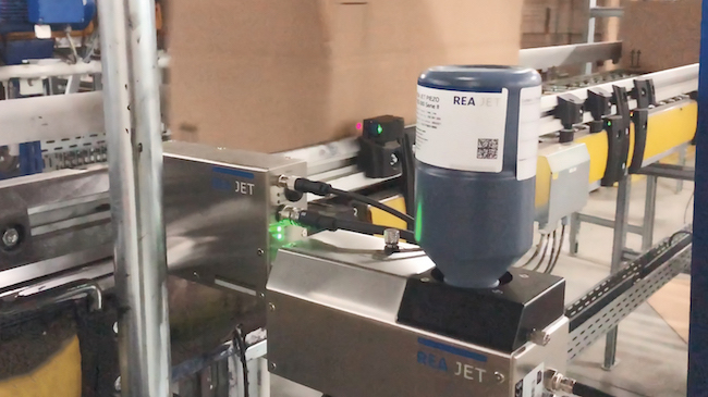 Perfektes Logistik-Team: der REA JET GK 2.0 Drucker und viele Scanner