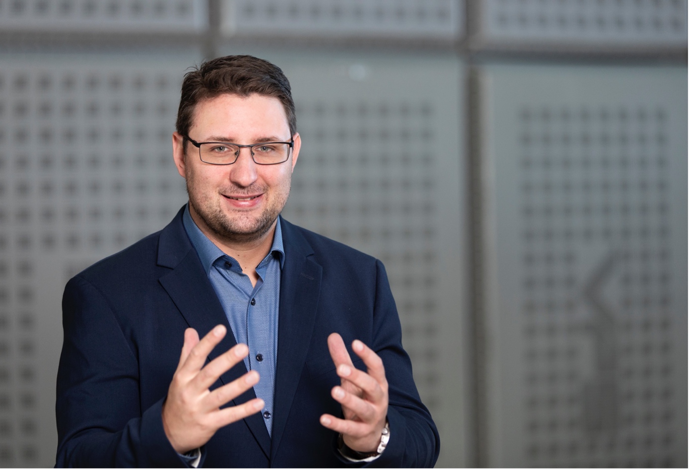 Tobias Potz, Experte für Gebäudeautomation und -technik,über den Fortschritt der Künstlichen Intell Tobias Potz, Experte für Gebäudeautomation und -technik,über den Fortschritt der Künstlichen Intell