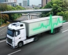 Vernetzer Lkw auf der Straße. Bild: Transics Vernetzer Lkw auf der Straße. Bild: Transics