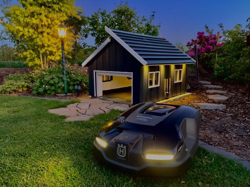 die coolste Rasenrobotergarage die coolste Rasenrobotergarage