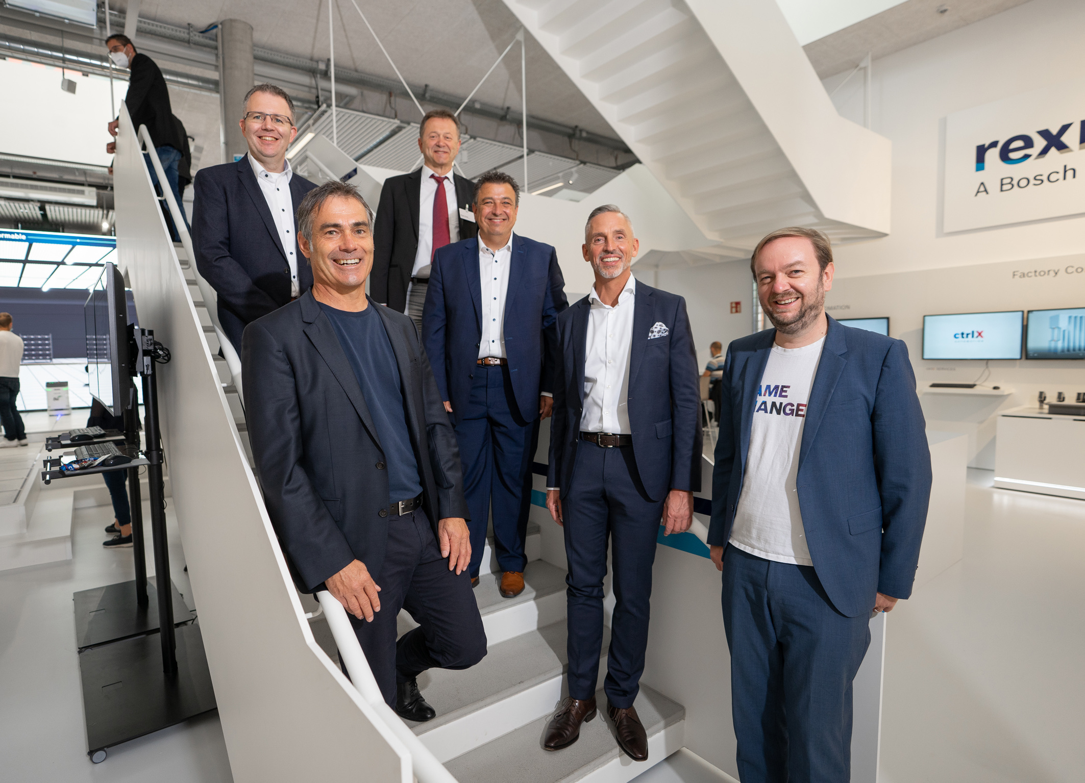 Die neuen ctrlX World Partner Nokia, ifm und WAGO bei Bosch Rexroth in Ulm. (Bildquelle: Bosch Rexro