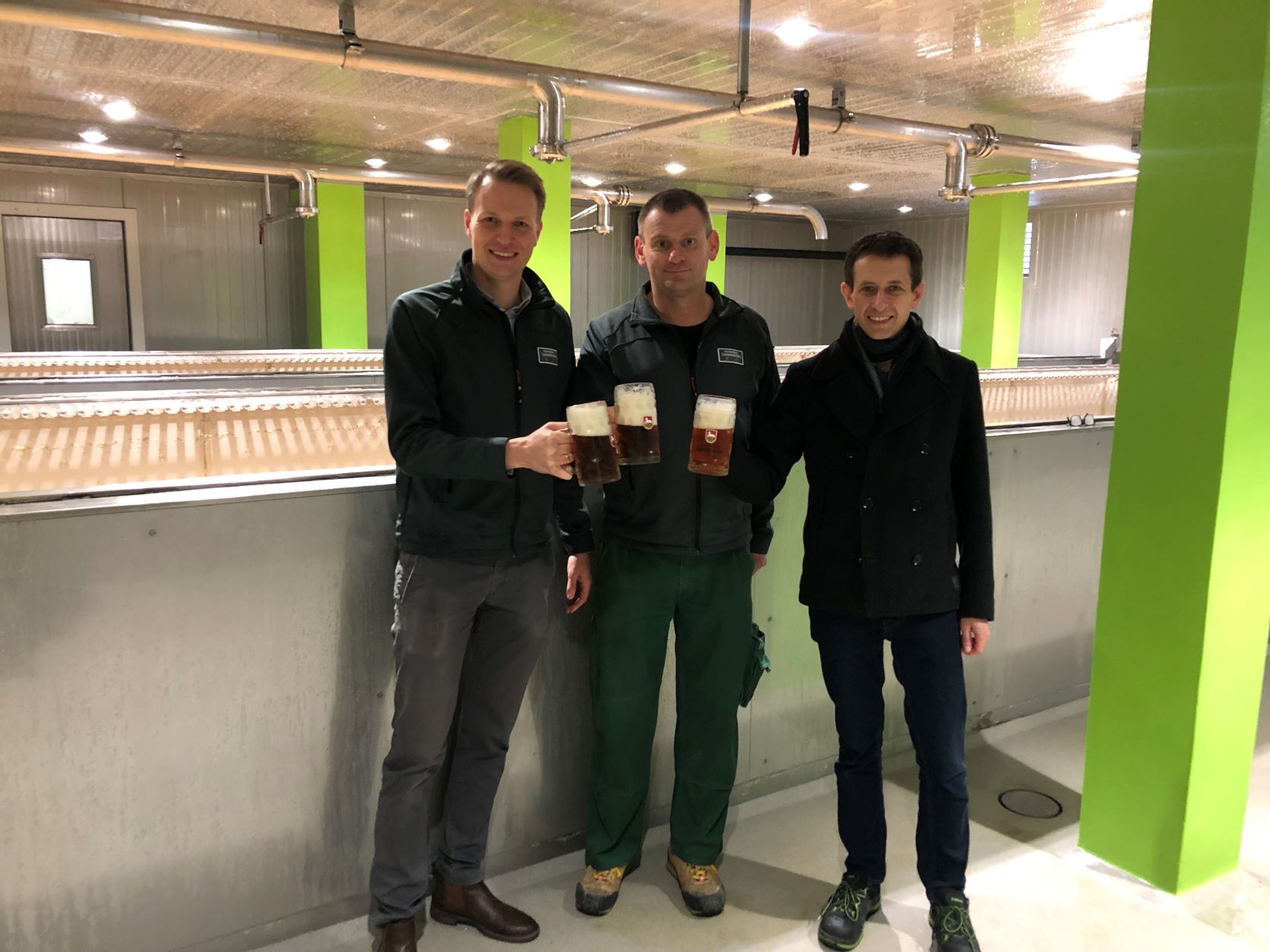 Das Lammsbräu-Team bei der Einweihung der weltweit einzigartigen Bio-Mälzerei. (Bildquelle: Neumarkt Das Lammsbräu-Team bei der Einweihung der weltweit einzigartigen Bio-Mälzerei. (Bildquelle: Neumarkt