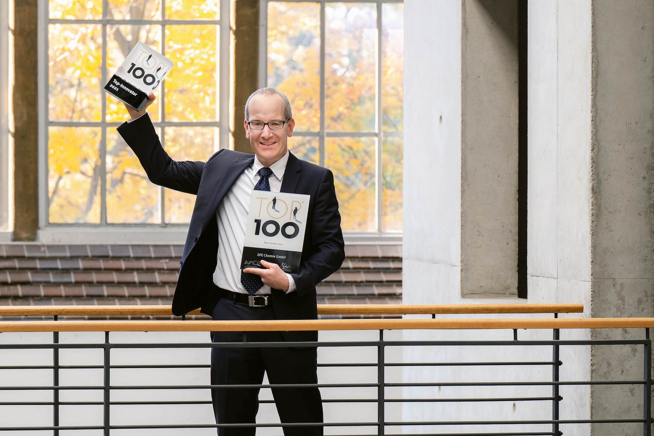 DFE Chemie ist TOP 100 Innovator 2021 DFE Chemie ist TOP 100 Innovator 2021