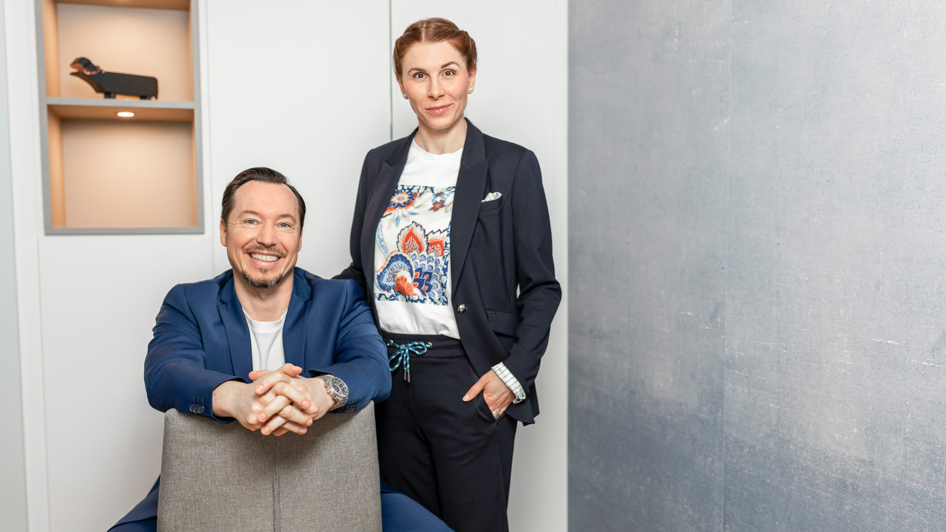 Denise und Egon Schiebel erläutern den Zusammenhang von Führungsqualität und gesunden, motivierten M
