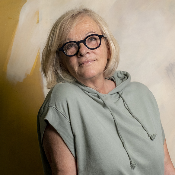 Künstlerin Sylvia Galos