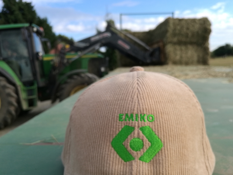 EM in der Landwirtschaft immer mit dabei (Bildquelle: Bildrechte: Mark Beenen) EM in der Landwirtschaft immer mit dabei (Bildquelle: Bildrechte: Mark Beenen)