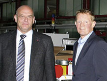 Gerd Nöker, Geschäftsführer von transfluid®, und Frank Hüttemann, Geschäftsführer von psv marketing