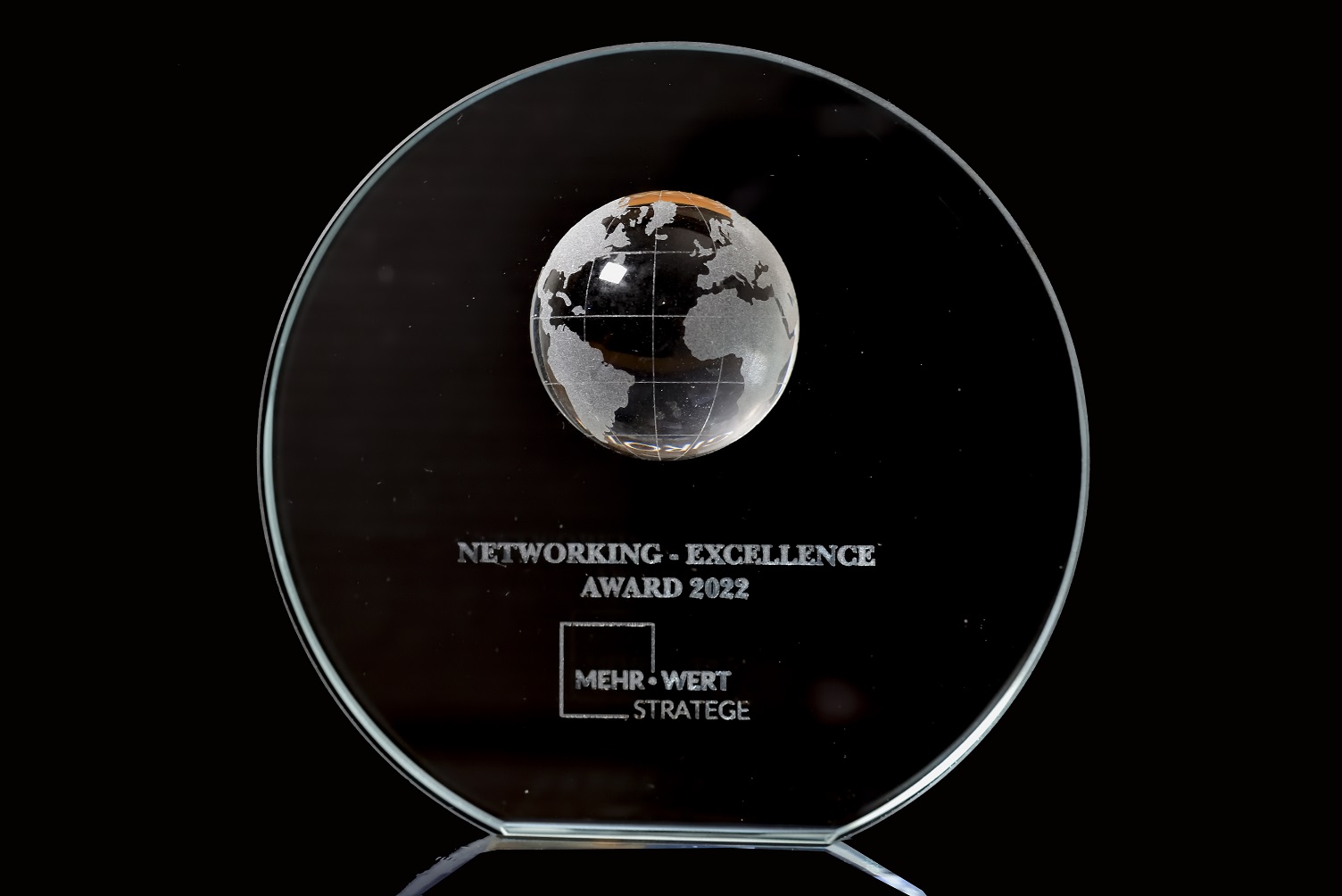 Networking-Excellence-Award (Bildquelle: @hermann hemmen) Networking-Excellence-Award (Bildquelle: @hermann hemmen)