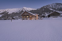 Das Bio-Hotel Oswalda Hus eingebettet im Schnee (c) Hermann Rupp Kempten (Bio-Hotel Oswalda Hus - Kl Das Bio-Hotel Oswalda Hus eingebettet im Schnee (c) Hermann Rupp Kempten (Bio-Hotel Oswalda Hus - Kl