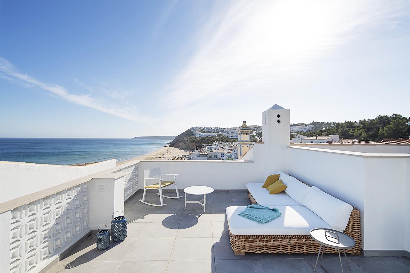 Neues Ferienhaus Casa Celeste in Salema, Portugal (Bildquelle: Copyright sevencollection)