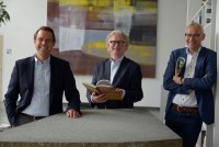 Kress Mediendienst bescheinigt LV-Geschäftsführern: Landwirtschaftsverlag Münster auf gutem Weg. Kress Mediendienst bescheinigt LV-Geschäftsführern: Landwirtschaftsverlag Münster auf gutem Weg.