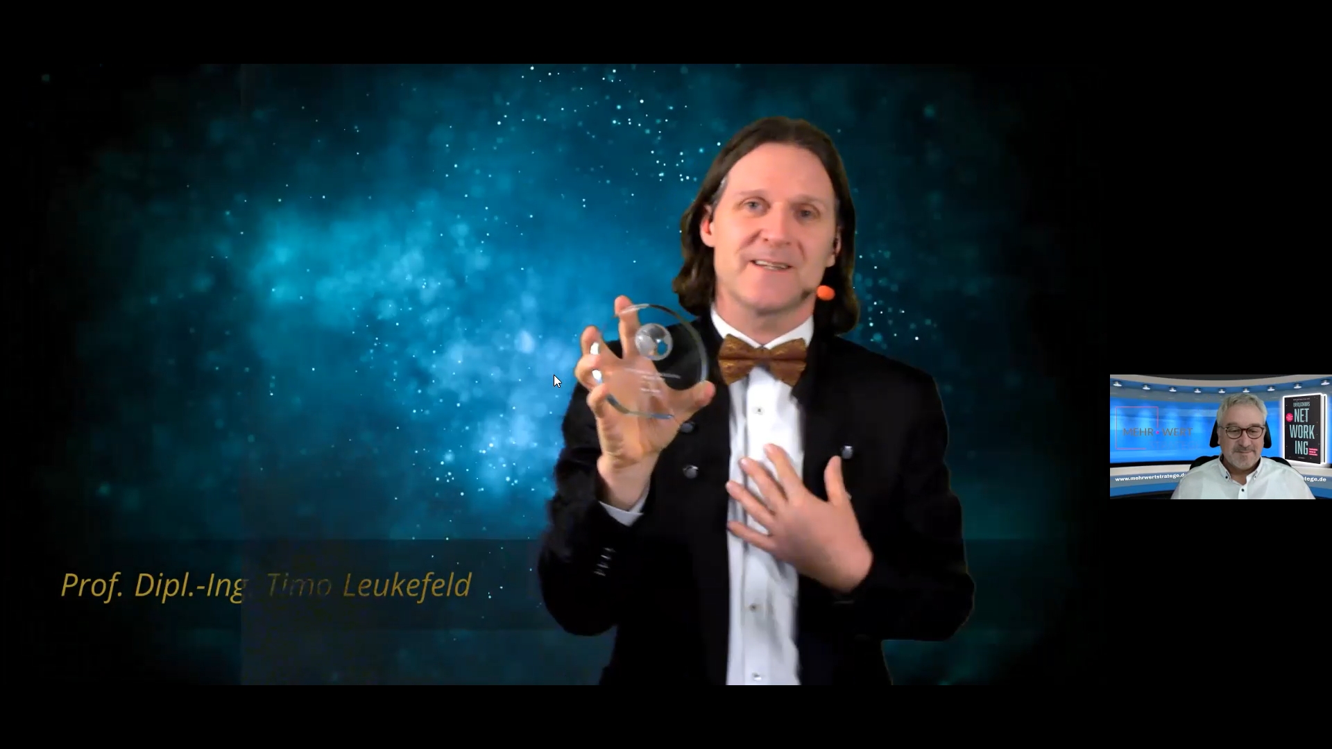 Prof. Ing. Timo Leukefeld mit dem Award