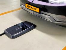 Die flexibel platzierbare Bodeneinheit des Laderoboters. Bild: Continental Die flexibel platzierbare Bodeneinheit des Laderoboters. Bild: Continental