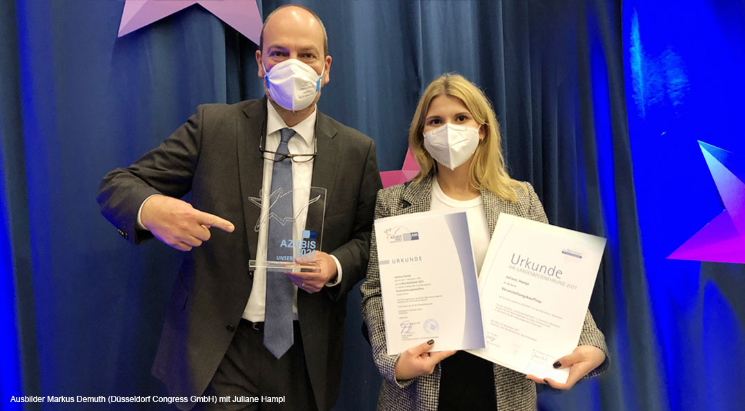 Ausbilder Markus Demuth (Düsseldorf Congress GmbH) mit Juliane Hampl