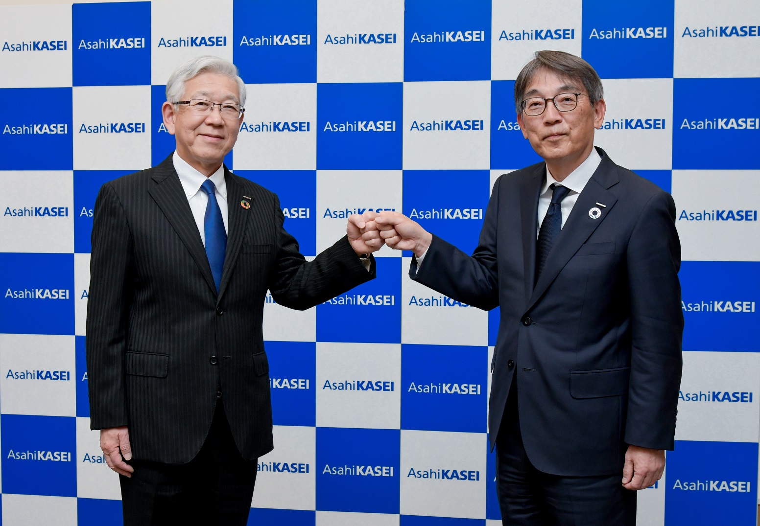 Hideki Kobori (left side on the picture) and Koshiro Kudo (Bildquelle: @Asahi Kasei)