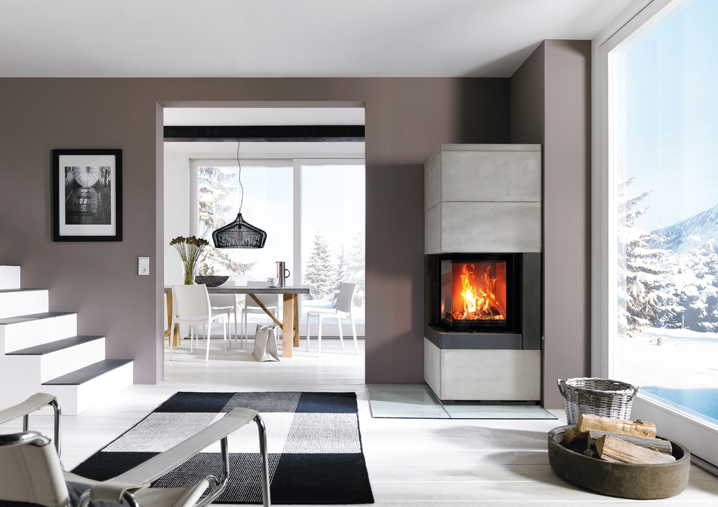 Holzfeuerungen mit moderner Technik arbeiten emissionsarm und hocheffizient (Bildquelle: AdK/www.kachelofenwelt.de/Camina-Schmid)