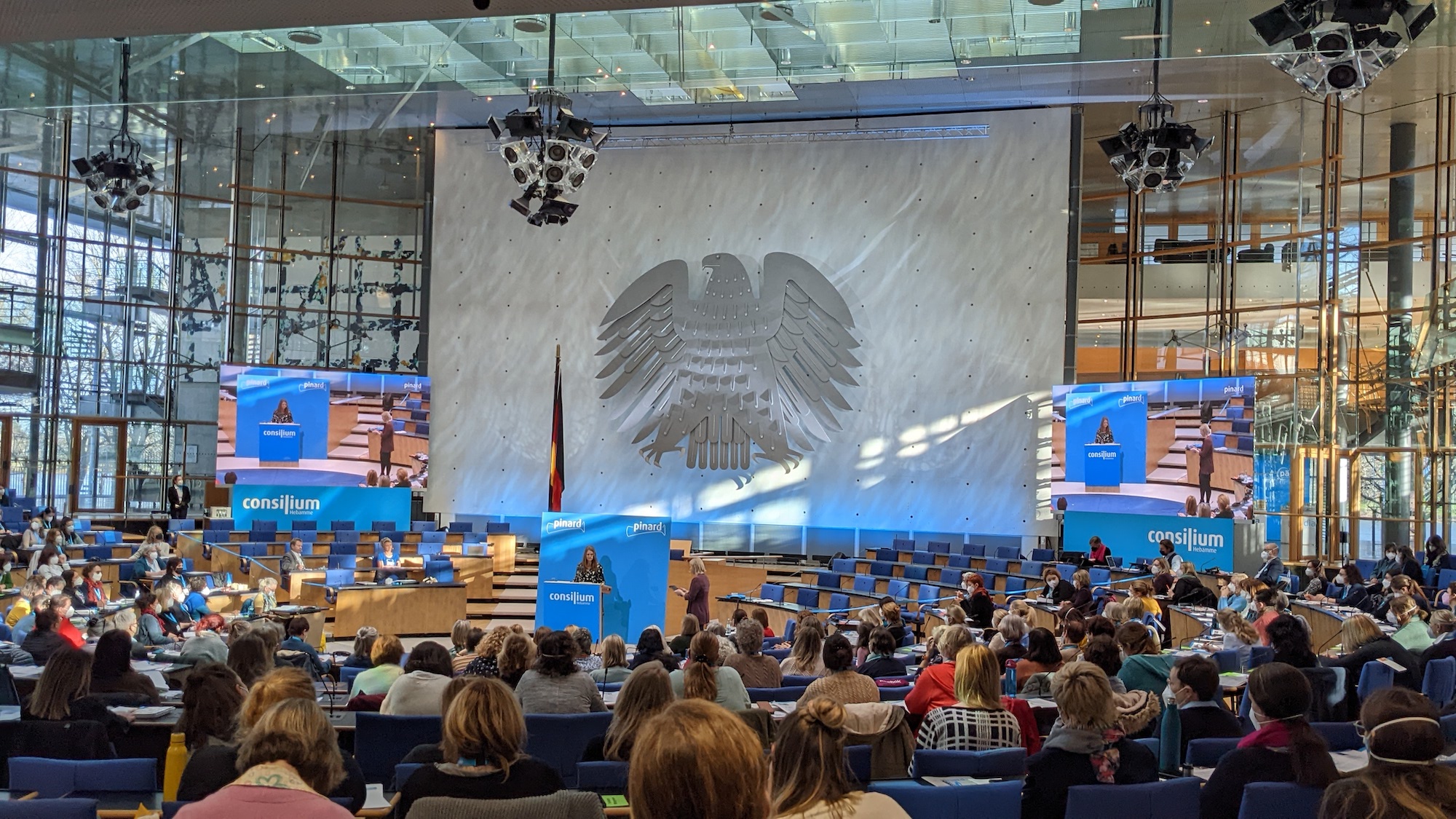 Premiere des pinard-Kongresses am 5. Februar 2022 im Alten Bonner Bundestag (Bildquelle:©Pädia GmbH)