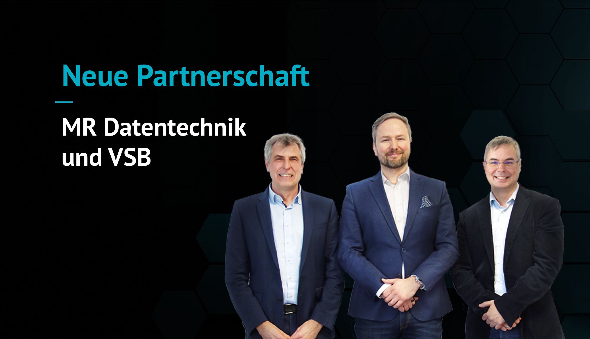 (v.l.) Gerhard Reinhardt (MR Datentechnik), Lukasz Wróbel (WEBCON) und Andreas Schmidt (VSB) (Bildquelle:©MR Datentechnik) (v.l.) Gerhard Reinhardt (MR Datentechnik), Lukasz Wróbel (WEBCON) und Andreas Schmidt (VSB) (Bildquelle:©MR Datentechnik)