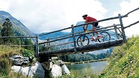Mountainbiken im Naturparadies der Tuxer- und Zillertaler Alpen (c) Tourismusverband Tux (Alpinhotel