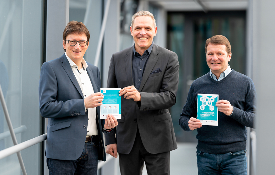 v.l.n.r.: DHfPG-Professoren Jörg Loth, Bernhard Allmann und Arne Morsch