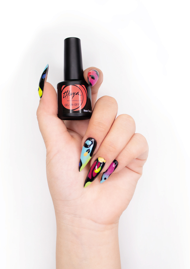 2022 wird bunt: Passend zu den Modetrends die sensationellen Nagellacke von Thuya auf der Beauty Düs 2022 wird bunt: Passend zu den Modetrends die sensationellen Nagellacke von Thuya auf der Beauty Düs