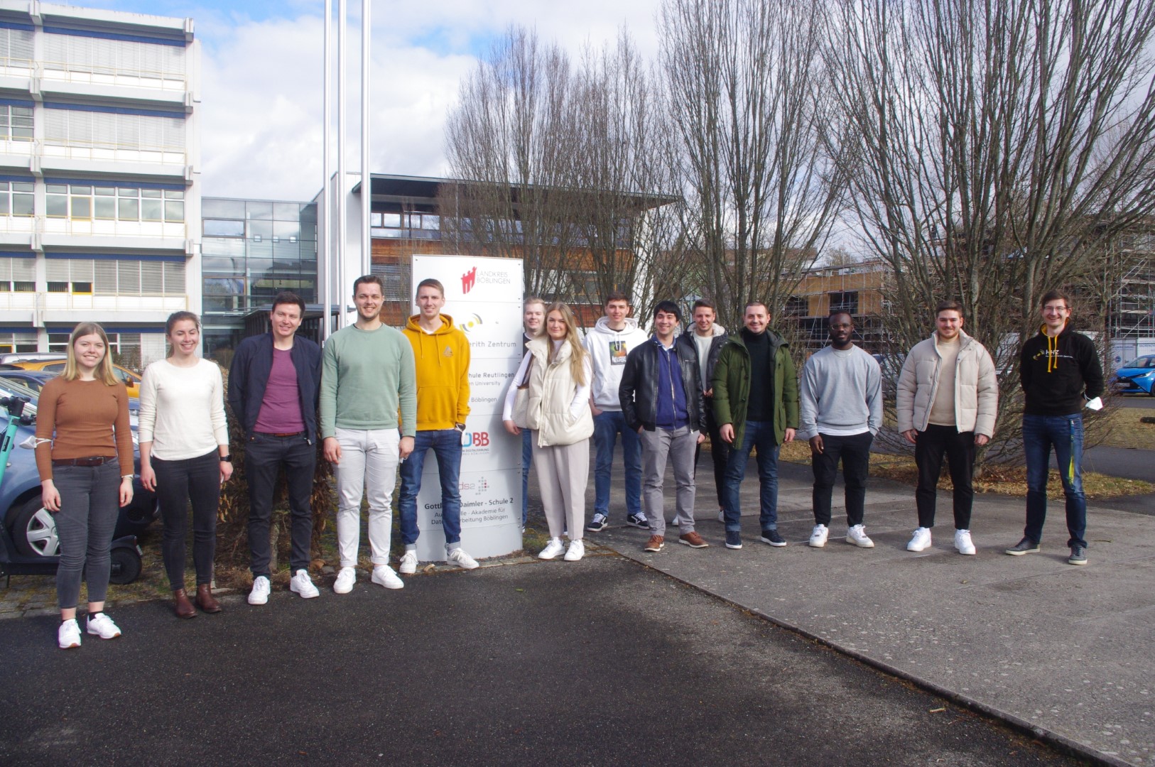 Die Erstsemester des Masterstudiengangs Digital Business Engineering. Die Erstsemester des Masterstudiengangs Digital Business Engineering.