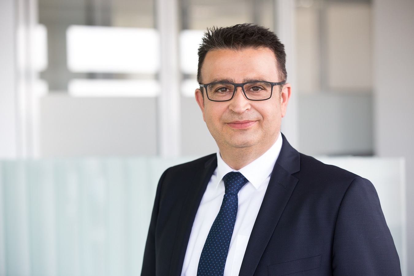 Manuel Ferre Hernandez, Geschäftsführer der Ostertag DeTeWe GmbH Manuel Ferre Hernandez, Geschäftsführer der Ostertag DeTeWe GmbH