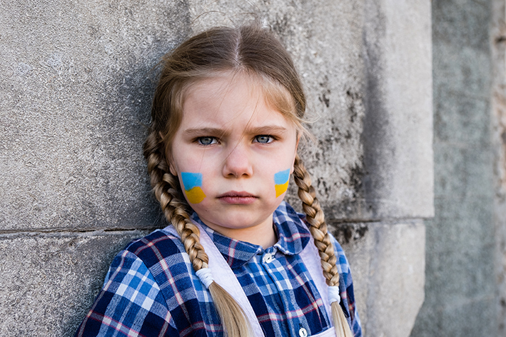 Viele Kinder in der Ukraine verstehen die Welt nicht mehr (Bildquelle: damianobuffo/stock.adobe.com) Viele Kinder in der Ukraine verstehen die Welt nicht mehr (Bildquelle: damianobuffo/stock.adobe.com)