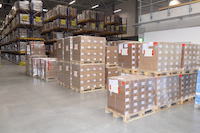 Die erste Teillieferung an Medikamenten wartet im Logistikzentrum von InfectoPharm auf den Versand. (Bildquelle:©InfectoPharm)