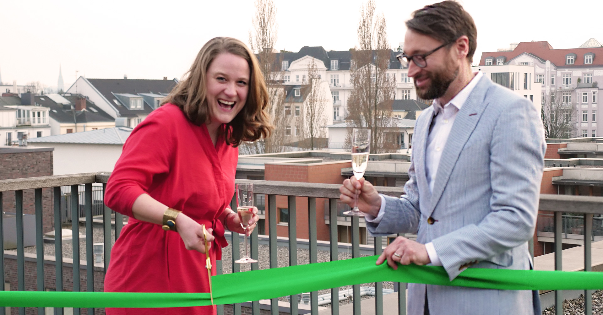 Linda Oldenburg (GF Consulting Business Resilience) und Daniel Freitag (Partner und CTO) bei Nortal Linda Oldenburg (GF Consulting Business Resilience) und Daniel Freitag (Partner und CTO) bei Nortal
