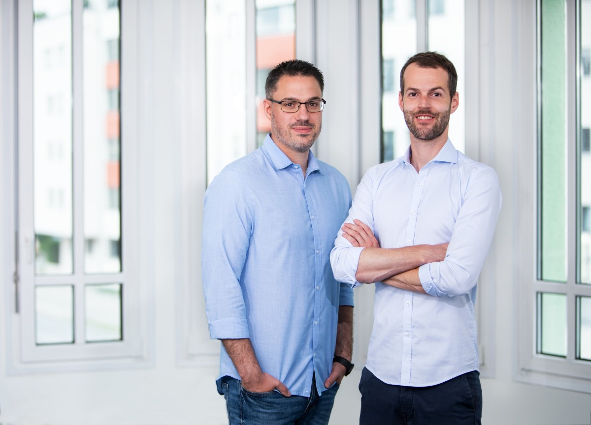 Simple System Geschäftsführung Sebastian Wiese und Michael Petri (v.l.n.r.) (Foto: Simple System) Simple System Geschäftsführung Sebastian Wiese und Michael Petri (v.l.n.r.) (Foto: Simple System)