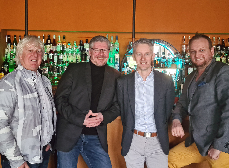 Sie engagieren sich künftig für den DEHOGA Lübeck (v.l.): Schatzmeister Dietmar Baum, 1. Kreisvorsitzender Frank Denker, 2. Kreisvorsitzender Kai Szyska und Ausbildungswart Christian Schmidt.  (Bildquelle: DEHOGA Lübeck)