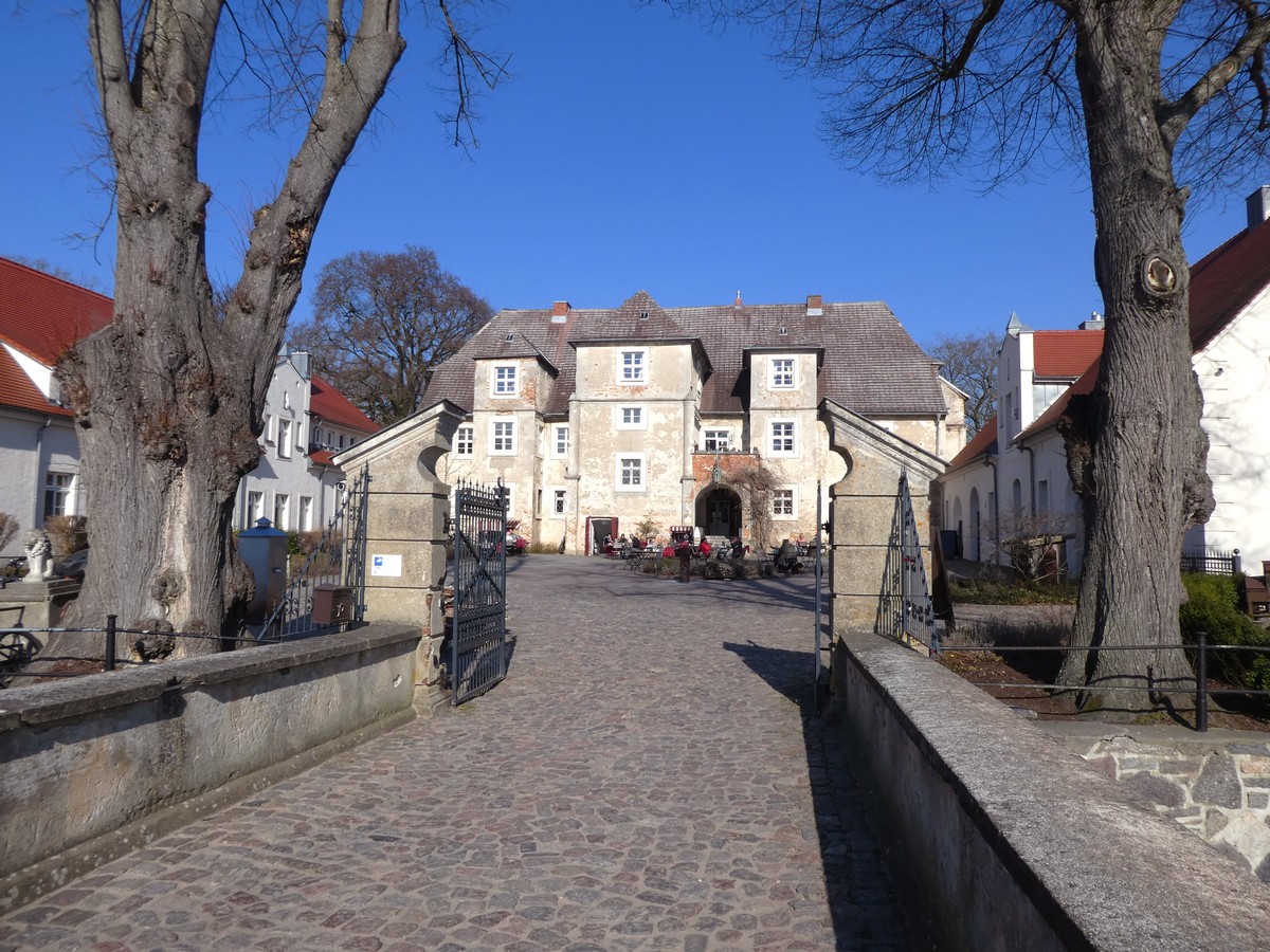 Ab April wieder bunte Themen-Events auf Wasserschloss Mellenthin