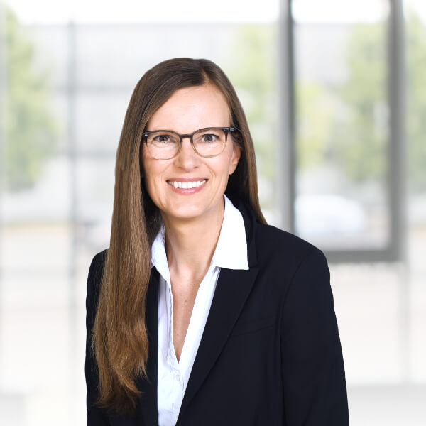 Rechtsanwältin und Steuerberaterin Mona-Larissa Staud Rechtsanwältin und Steuerberaterin Mona-Larissa Staud