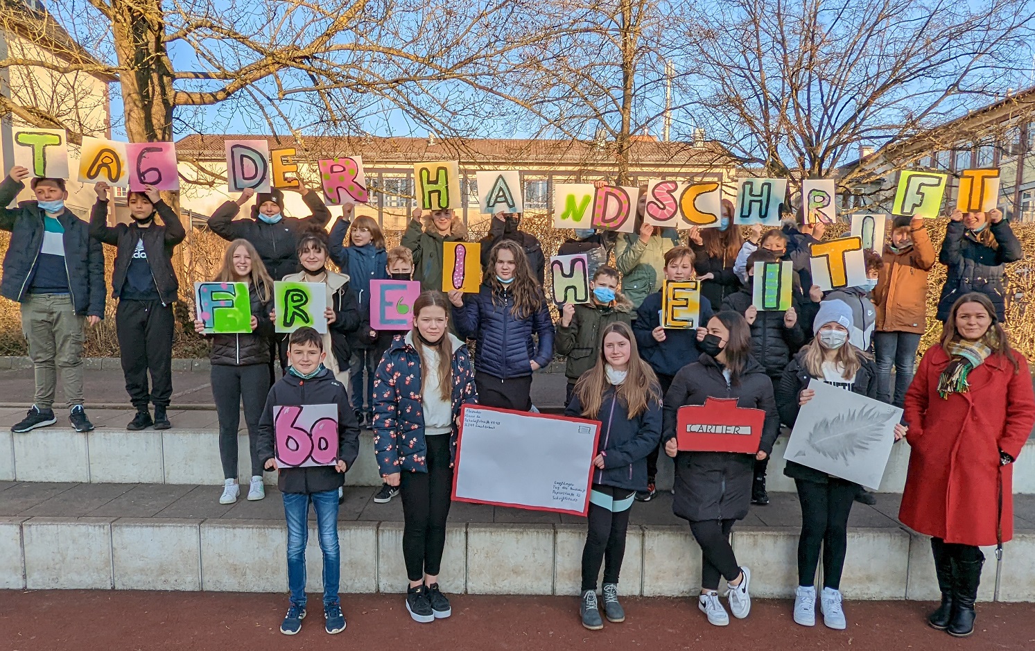 Beim Schülerschreibwettbewerb dabei: die Klasse 6a der Alexander-von-Humboldt-Schule in Lauterbach. (Bildquelle: Stiftung Handschrift)