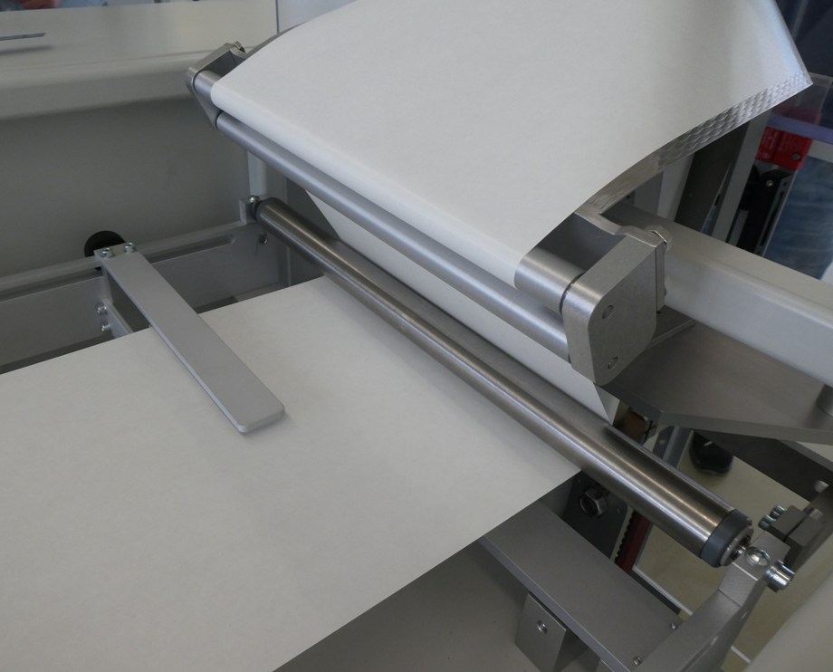 Schlauchbeutel aus Spezialpapier - Schlauchbeutelmaschine Schlauchbeutel aus Spezialpapier - Schlauchbeutelmaschine