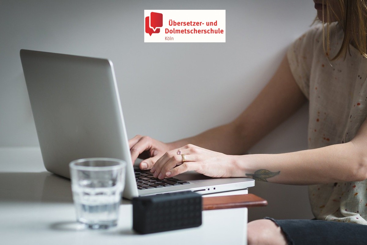 Am 14. April 22 erklärt die Übersetzer- und Dolmetscherschule die Online-Ausbildung Übersetzer*in (© RBZ) Am 14. April 22 erklärt die Übersetzer- und Dolmetscherschule die Online-Ausbildung Übersetzer*in (© RBZ)