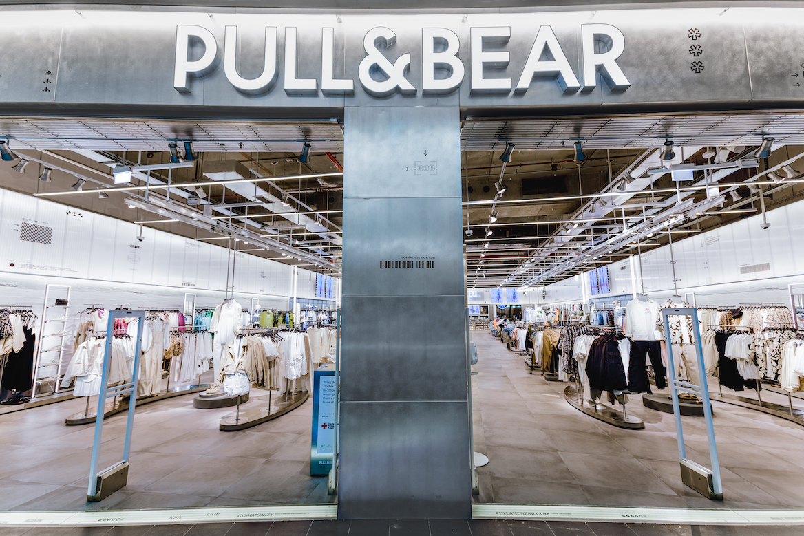 Pull&Bear bereichert Marken-Mix im ALEXA, Copyright©Sierra Germany. Fotocredit: Christian Rückert Pull&Bear bereichert Marken-Mix im ALEXA, Copyright©Sierra Germany. Fotocredit: Christian Rückert