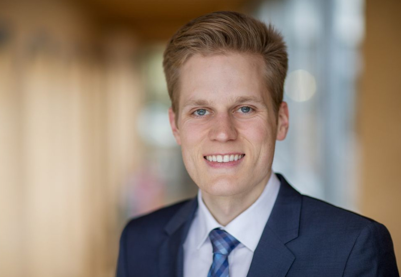 Besondere Auszeichnung für Manuael Hepfner. Für sein Buchprojekt wurde er für den Bracken Bower Preis 2021 nominiert. Besondere Auszeichnung für Manuael Hepfner. Für sein Buchprojekt wurde er für den Bracken Bower Preis 2021 nominiert.