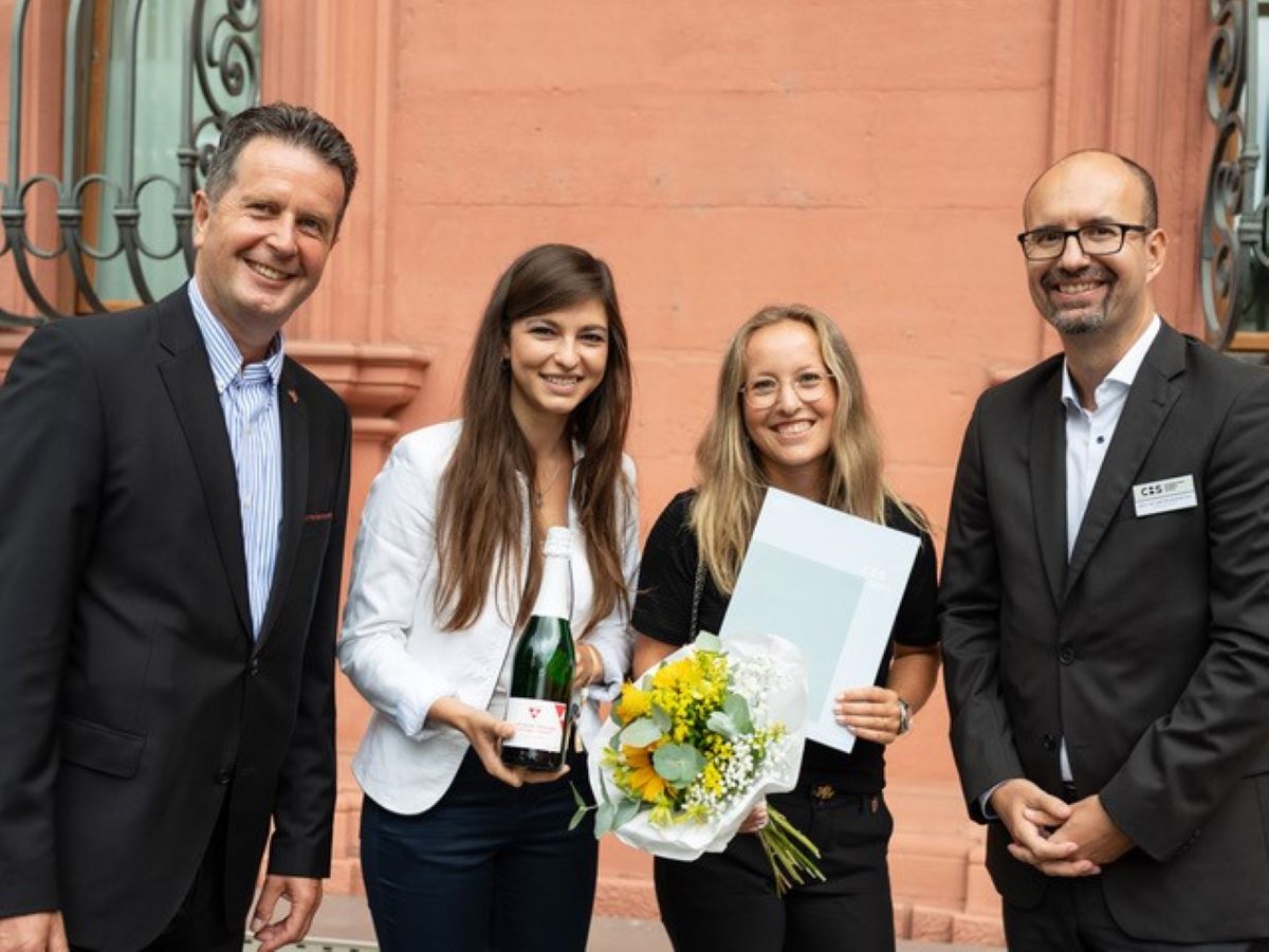 (v. l.): H. Beth, Vorstand TSC Mainz, A. Mihai, TSC Mainz, A. Gissmann, Stipendiatin 2021, Prof. Dr. Bloos, CBS